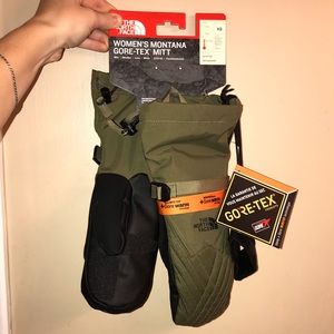 The North Face Gore-Tex Montana Mitts